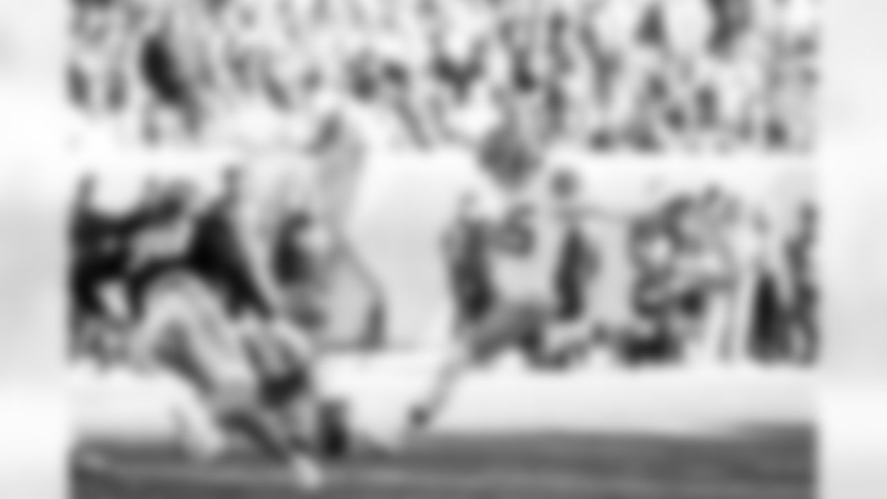 Kicker Andre Szmyt (25) during a NFL football game between the Cleveland Browns and Cincinnati Bengals on January 4, 2026 at Paycor Stadium.