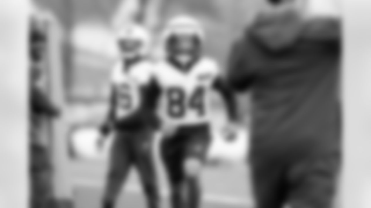 Wide receiver Gage Larvadain (84) during practice at CrossCountry Mortgage Campus on November 20, 2025.