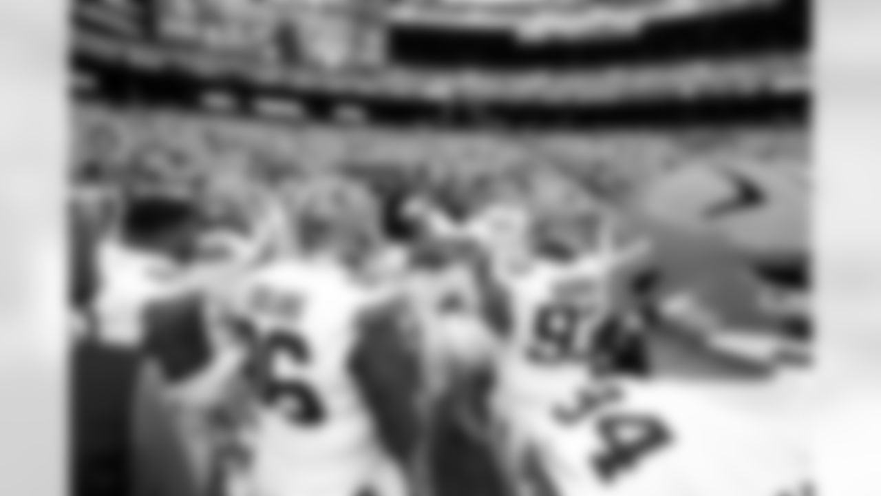 The defense before a NFL football game between the Cleveland Browns and New York Jets on November 9, 2025 at MetLife Stadium.