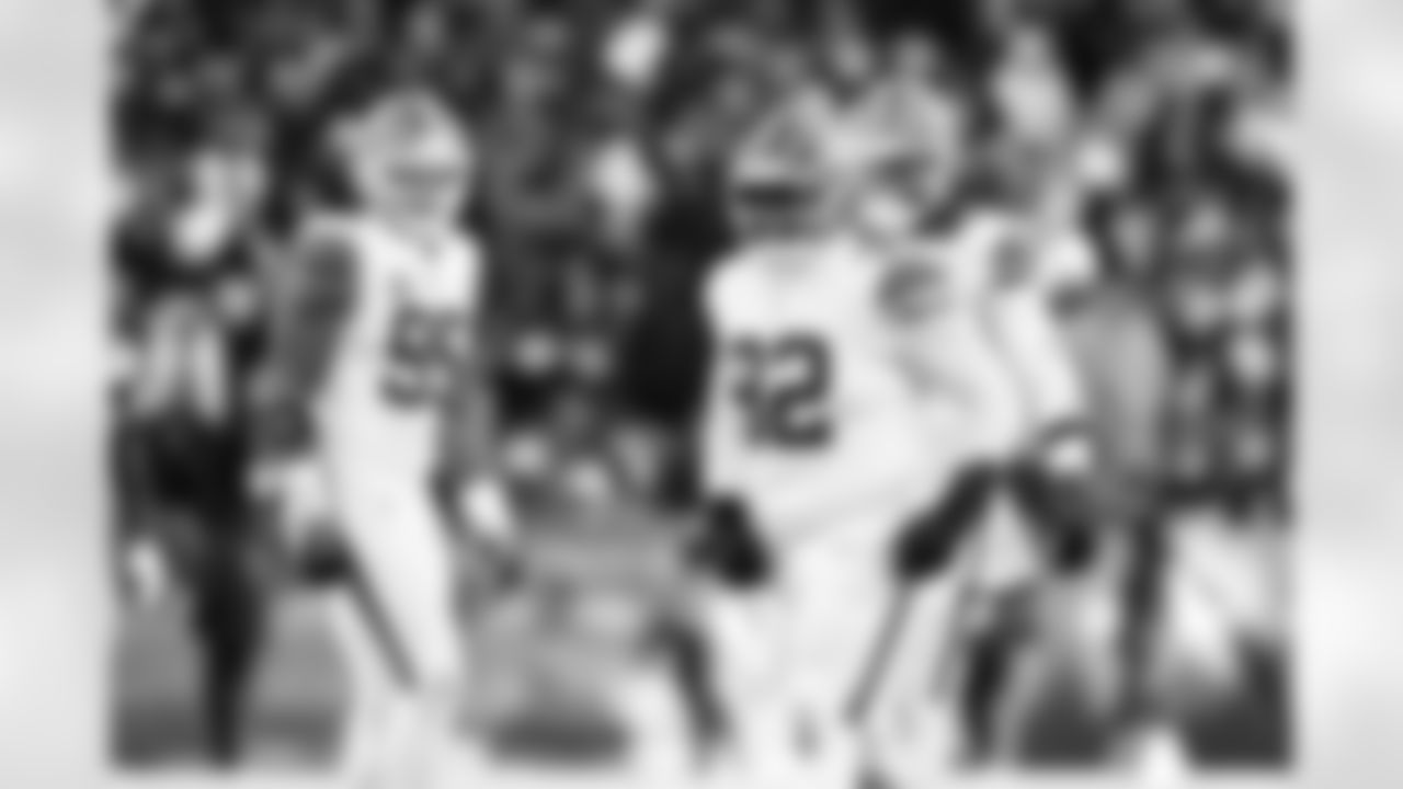 Defensive end Sam Kamara (92) during a NFL football game between the Cleveland Browns and Chicago Bears on December 14, 2025 at Soldier Field.