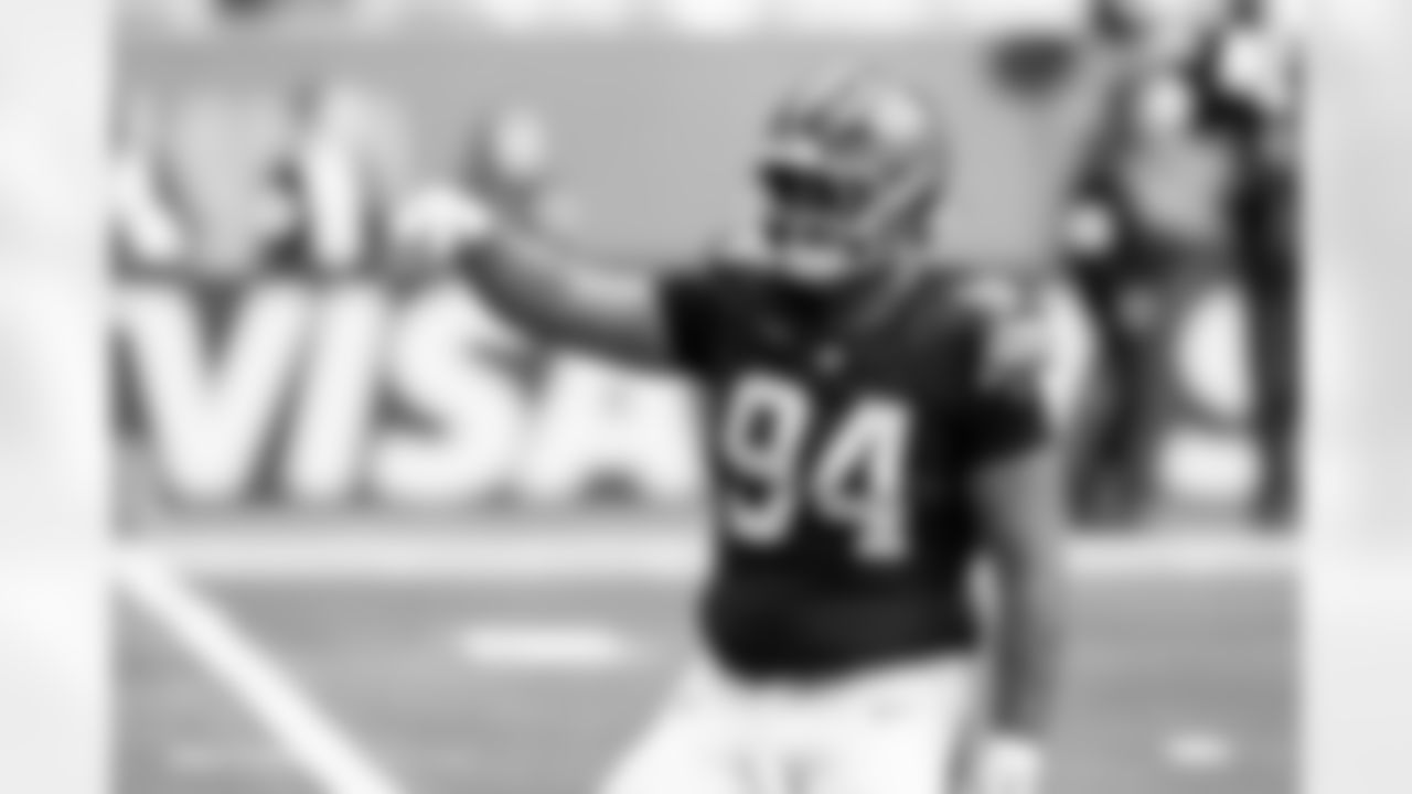 Defensive tackle Mason Graham (94) during a NFL football game between the Minnesota Vikings and Cleveland Browns on October 5, 2025 at Tottenham Hotspur Stadium. The Browns lost 17-21.