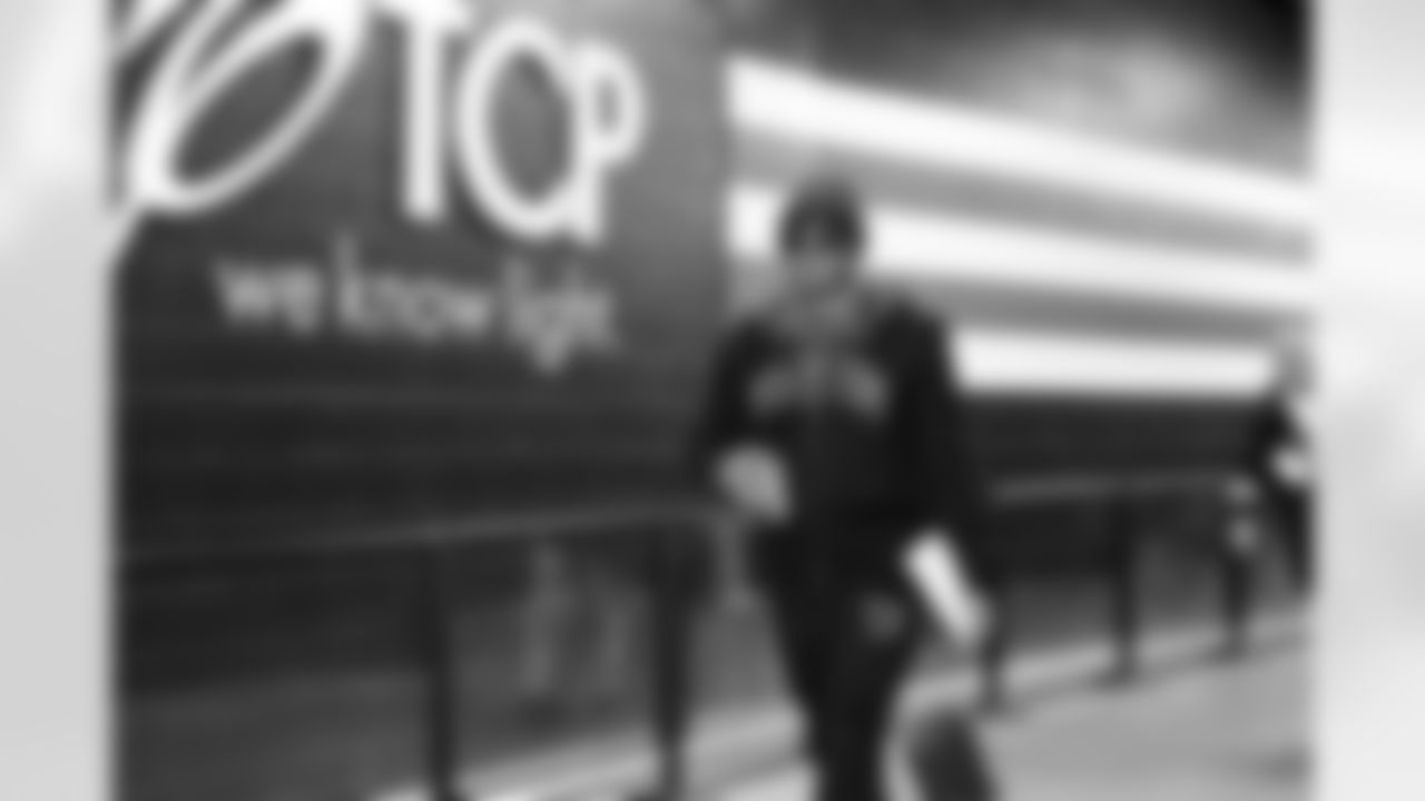 Quarterback Deshaun Watson (4) before a NFL football game between the Baltimore Ravens and Cleveland Browns on November 16, 2025 at Huntington Bank Field.