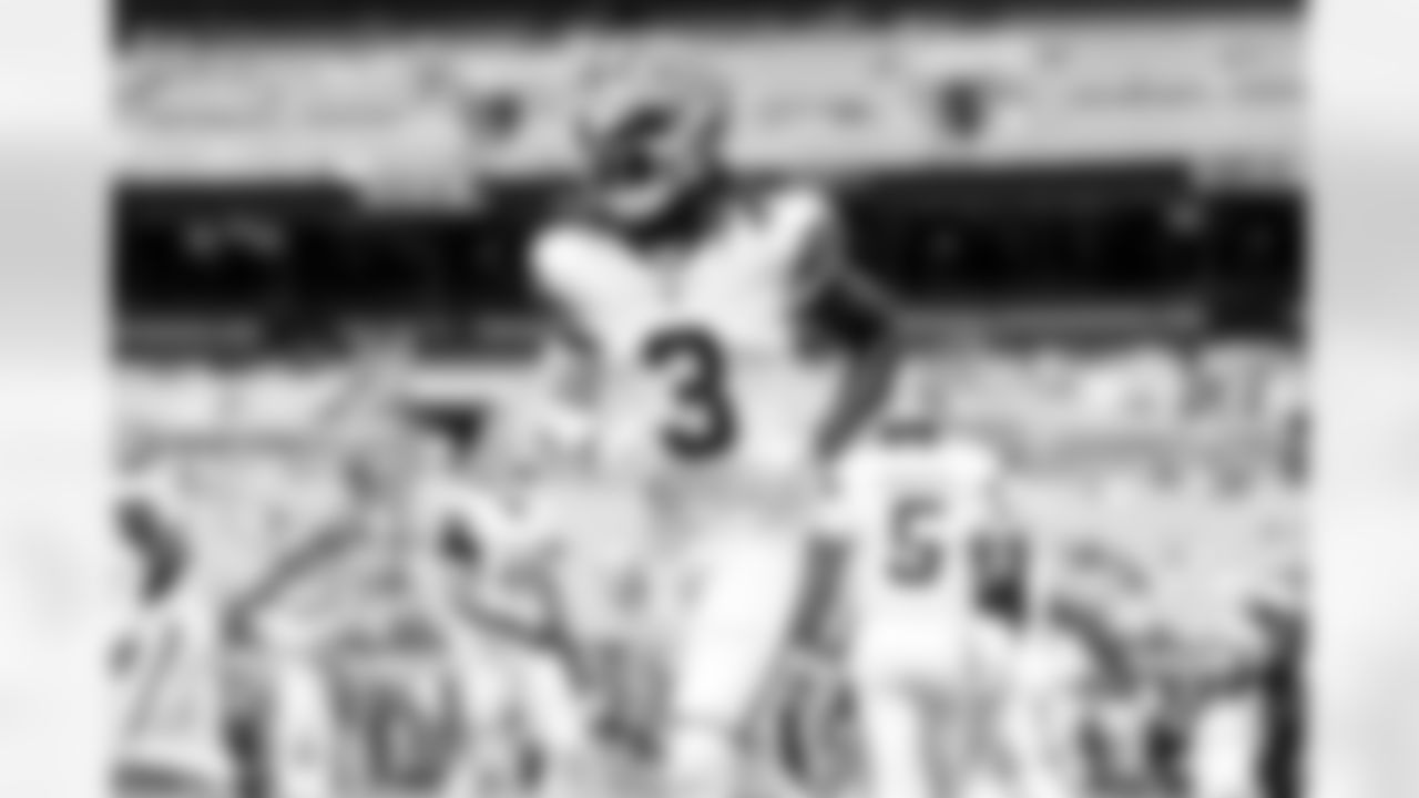 Wide receiver Jerry Jeudy (3) before a preseason NFL football game between the Los Angeles Rams and Cleveland Browns on August 23, 2025 at Huntington Bank Field.
