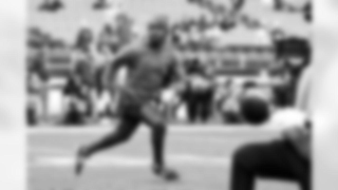 Running back Dylan Sampson (22) before a NFL football game between the Baltimore Ravens and Cleveland Browns on November 16, 2025 at Huntington Bank Field.