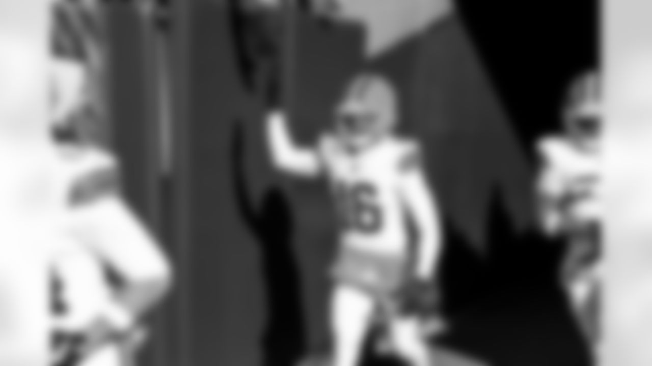 Wide receiver Isaiah Bond (16) before a NFL football game between the Cleveland Browns and Chicago Bears on December 14, 2025 at Soldier Field.