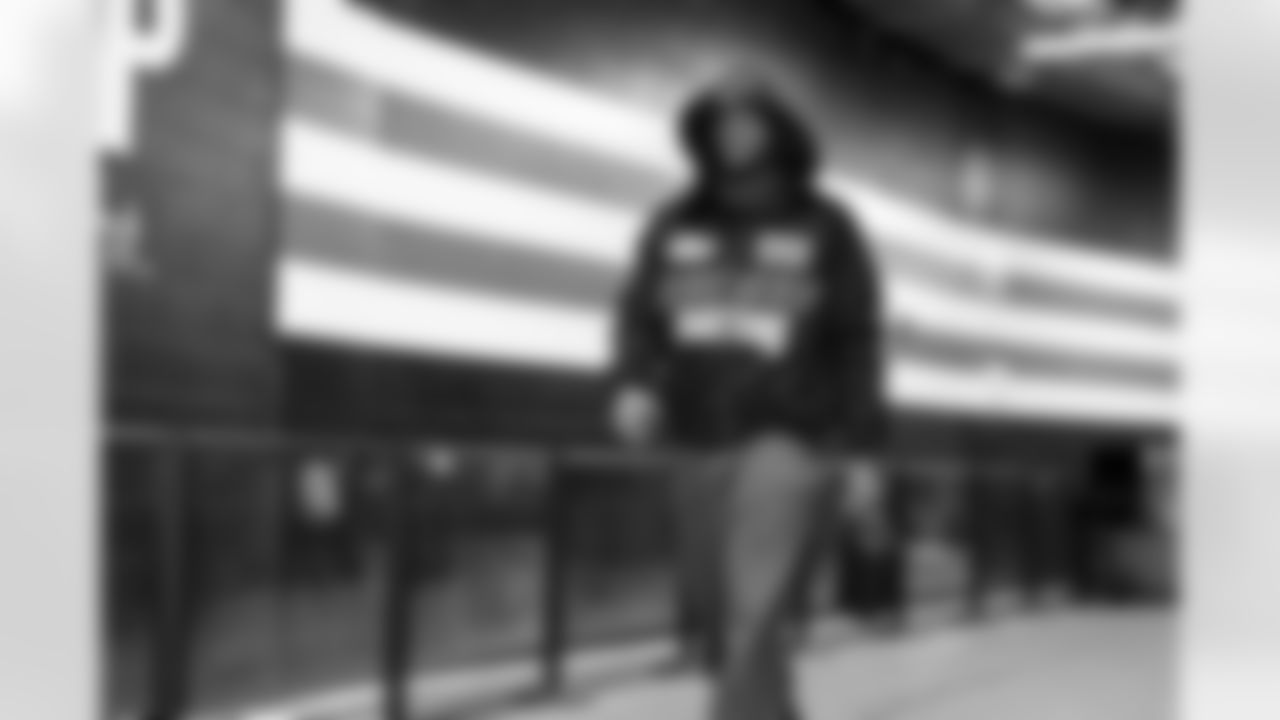 Tight end Harold Fannin Jr. (44) before a NFL football game between the San Francisco 49ers and Cleveland Browns on November 30, 2025 at Huntington Bank Field.