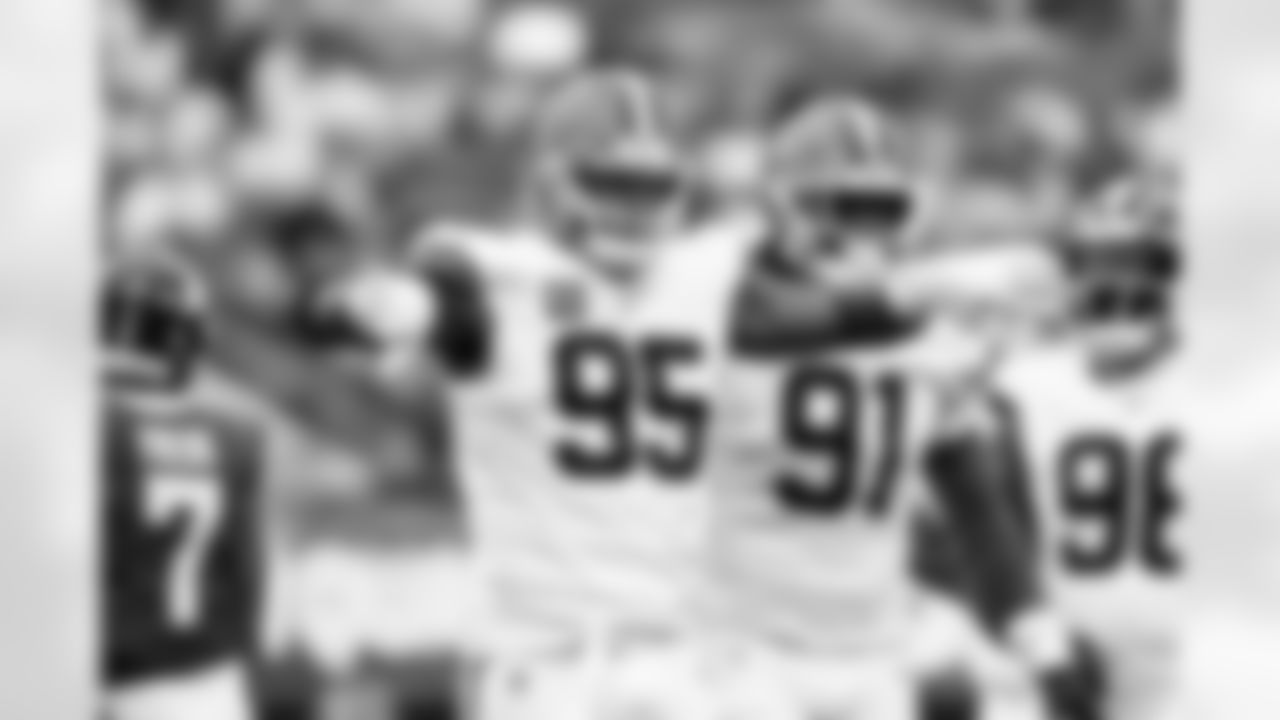 Defensive end Myles Garrett (95) during a NFL football game between the Cleveland Browns and New York Jets on November 9, 2025 at MetLife Stadium.