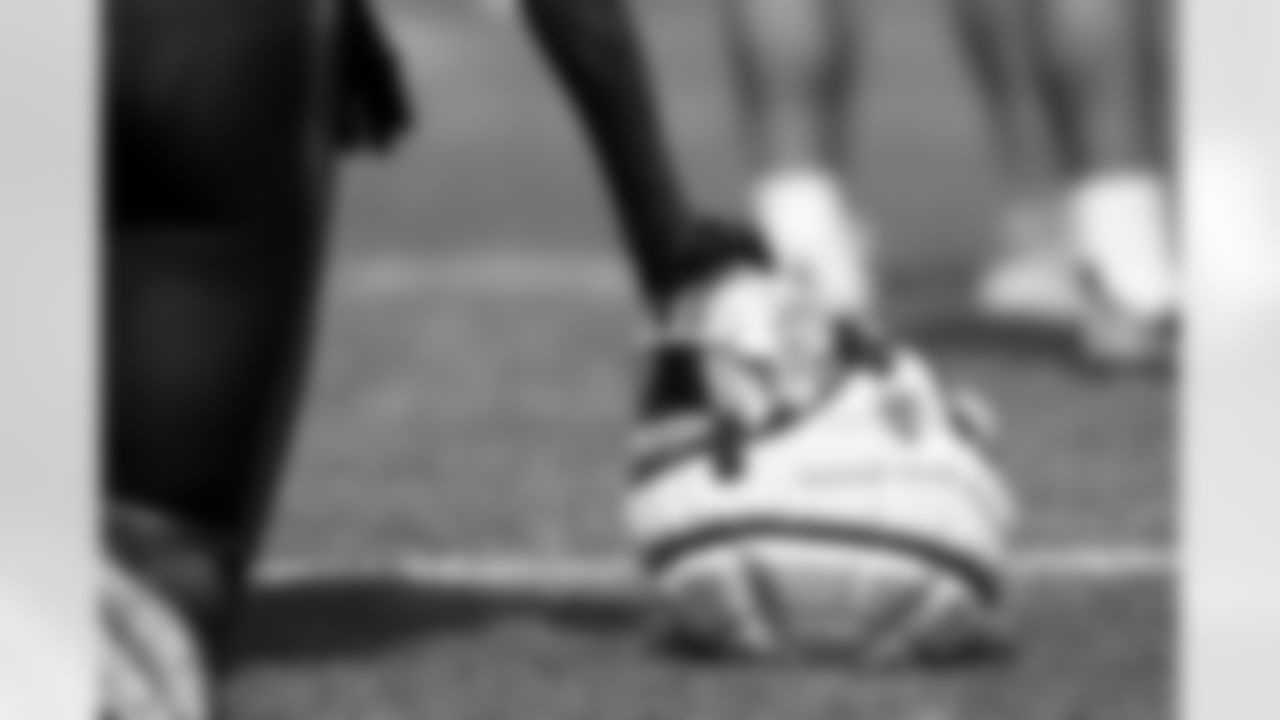 A helmet during Day 10 of Training Camp at CrossCountry Mortgage Campus on August 4, 2025.