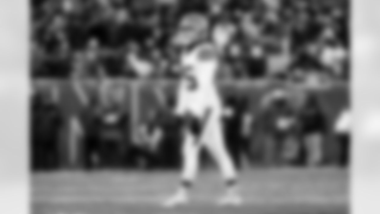 Kicker Andre Szmyt (25) during a NFL football game between the Cleveland Browns and Chicago Bears on December 14, 2025 at Soldier Field. The Browns lost 3-31.