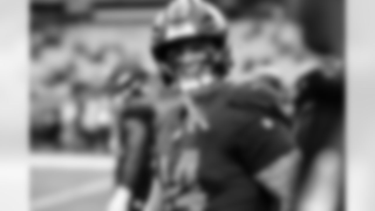 Defensive tackle Mason Graham (94)