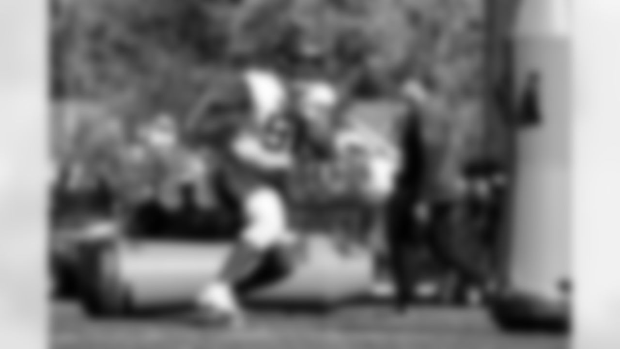 Defensive tackle Mike Hall Jr. (51) during practice at CrossCountry Mortgage Campus on October 16, 2025.