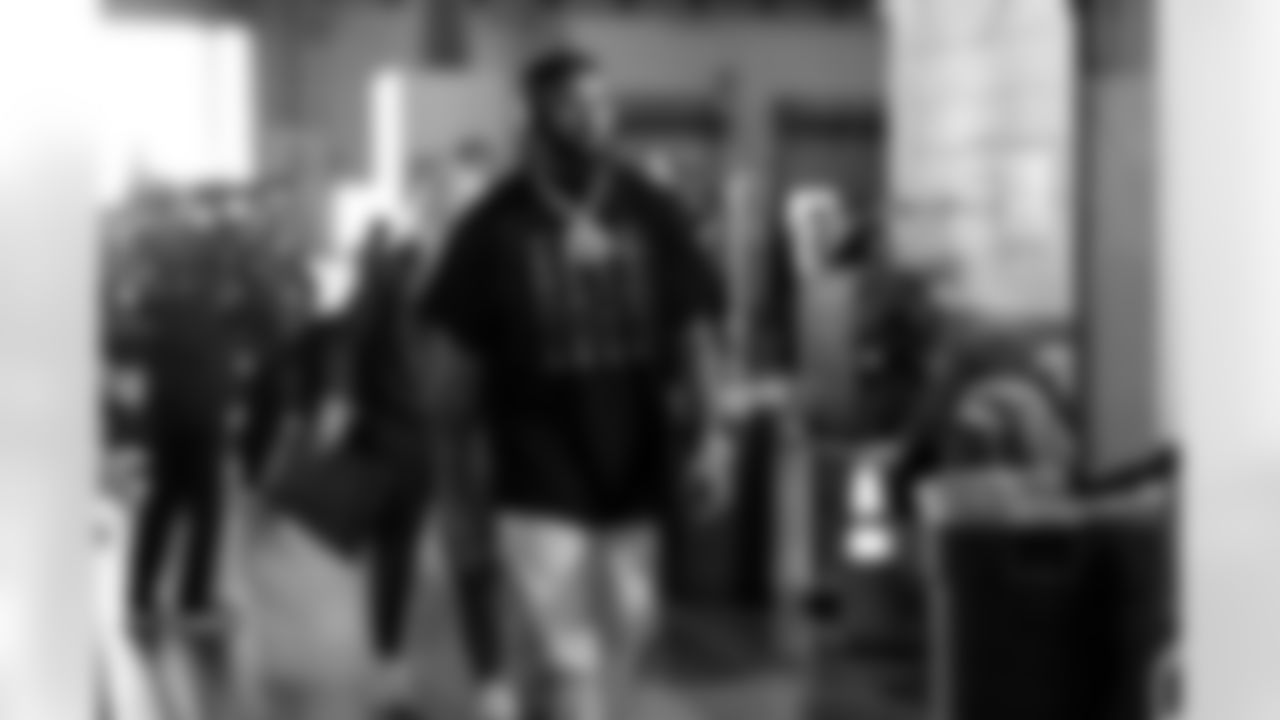 Defensive end Alex Wright (91) before a NFL football game between the Cleveland Browns and New York Jets on November 9, 2025 at MetLife Stadium.