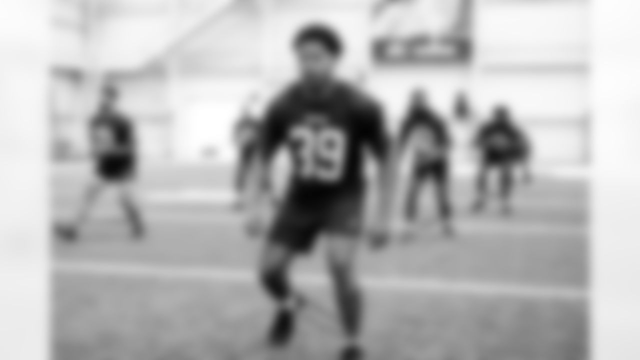 Running back Ahmani Marshall (39) during a workout on the first day of Rookie Minicamp at CrossCountry Mortgage Campus on May 9, 2025.