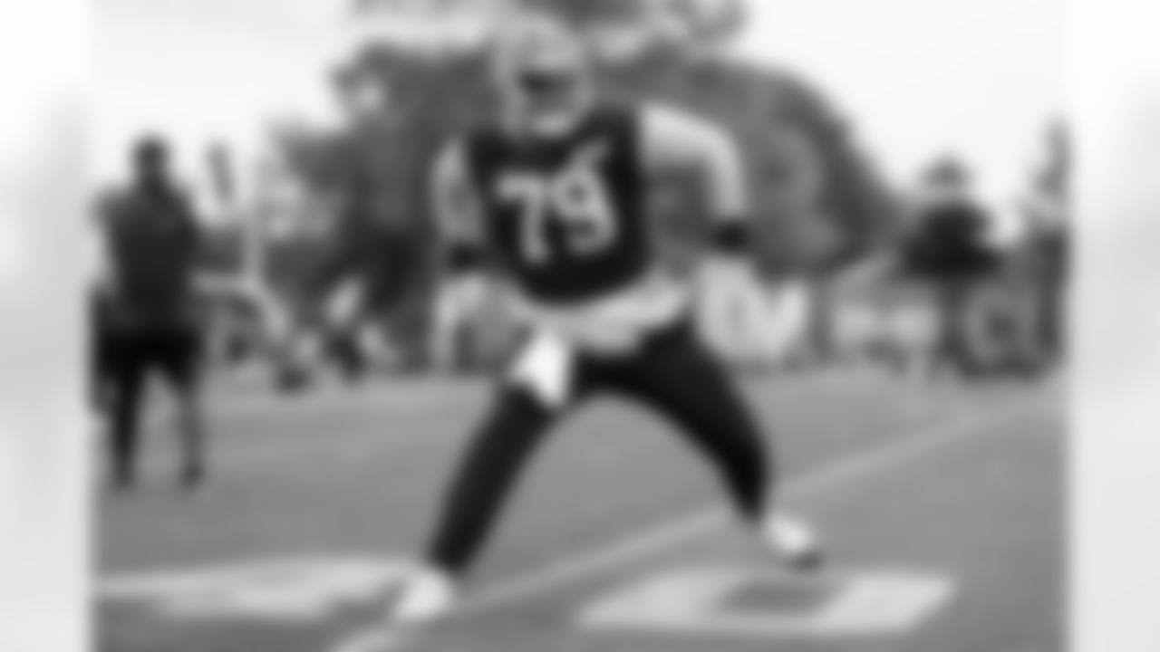 Offensive tackle Dawand Jones (79) during the first day of OTAs at CrossCountry Mortgage Campus on May 27, 2025.