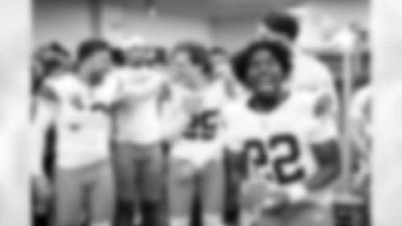 The Browns celebrate after a NFL football game between the Cleveland Browns and Cincinnati Bengals on January 4, 2026 at Paycor Stadium.