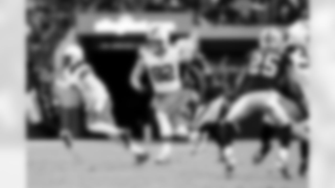 Tight end Brenden Bates (82)