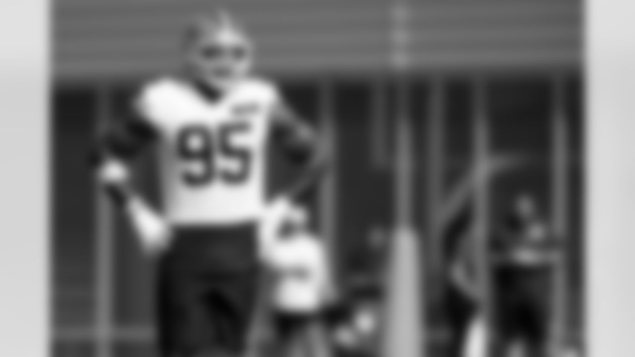 Defensive end Myles Garrett (95) during Day 4 of Training Camp at CrossCountry Mortgage Campus on July 26, 2025.