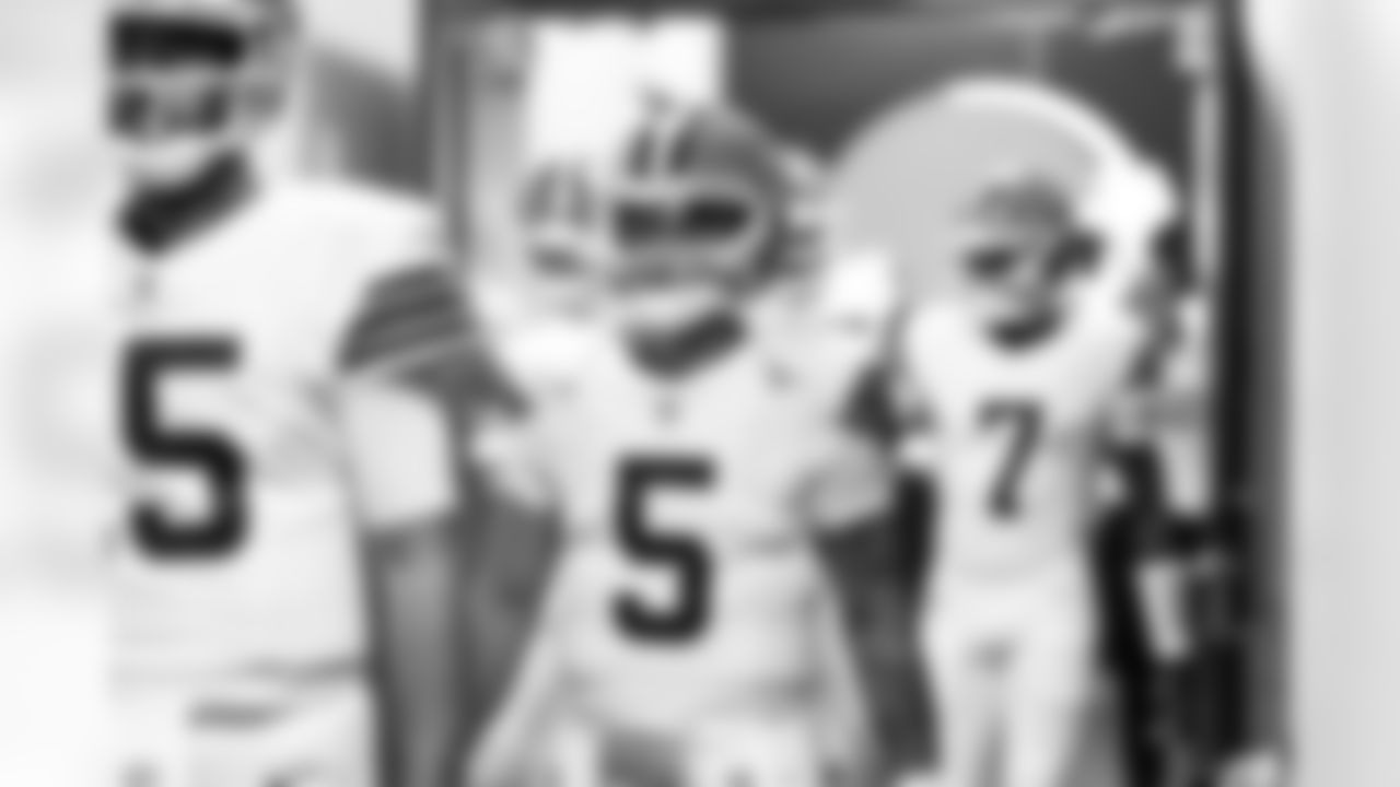 Quarterback Dillon Gabriel (5) before a preseason NFL football game between the Los Angeles Rams and Cleveland Browns on August 23, 2025 at Huntington Bank Field.