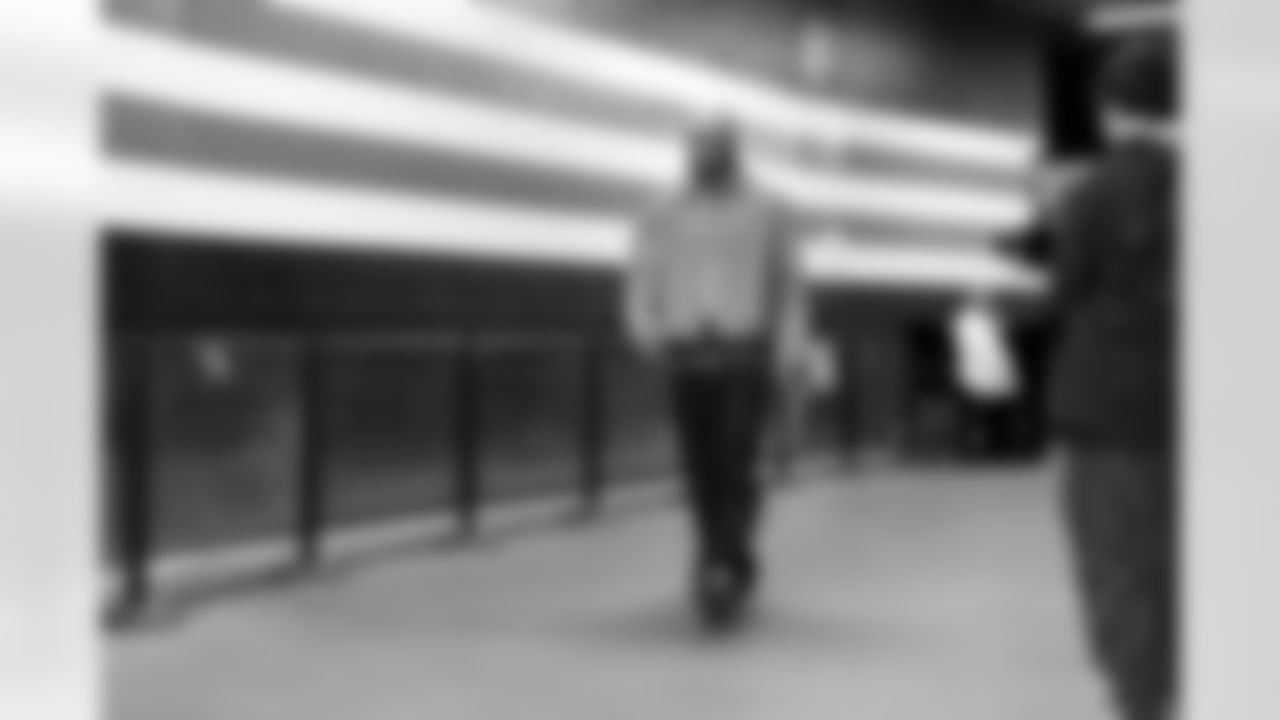 Safety Grant Delpit (9) before a NFL football game between the Pittsburgh Steelers and Cleveland Browns on December 28, 2025 at Huntington Bank Field.