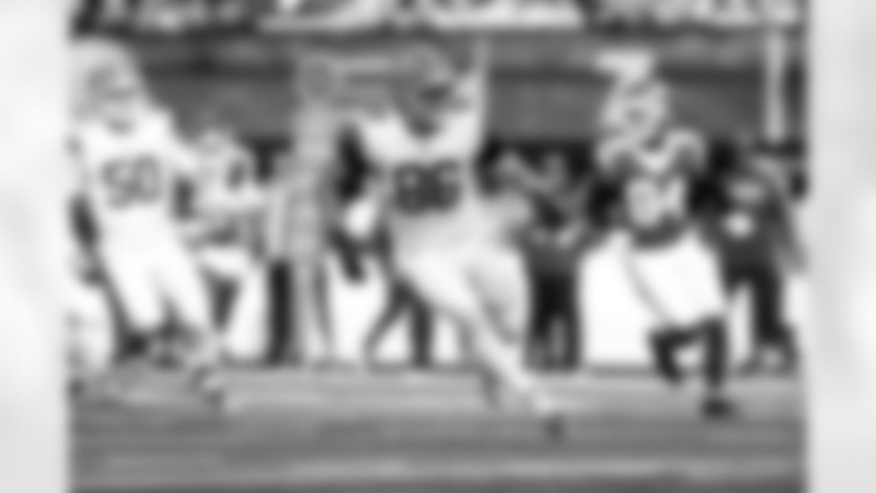 Tight end Blake Whiteheart (86) during a NFL football game between the Cleveland Browns and New York Jets on November 9, 2025 at MetLife Stadium.