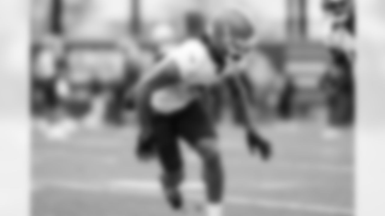 Safety Ronnie Hickman Jr. (33) during practice at CrossCountry Mortgage Campus on November 26, 2025.