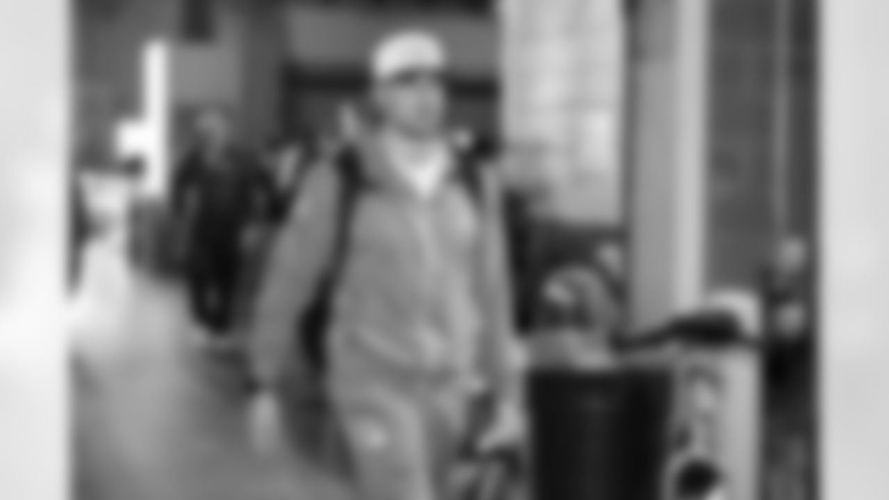 Tight end Blake Whiteheart (86) before a NFL football game between the Cleveland Browns and New York Jets on November 9, 2025 at MetLife Stadium.