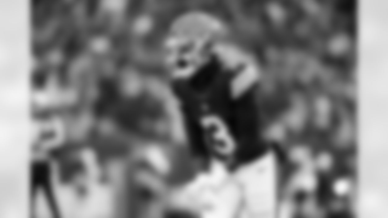 Wide receiver Jerry Jeudy (3) during a NFL football game between the Buffalo Bills and Cleveland Browns on December 21, 2025 at Huntington Bank Field.