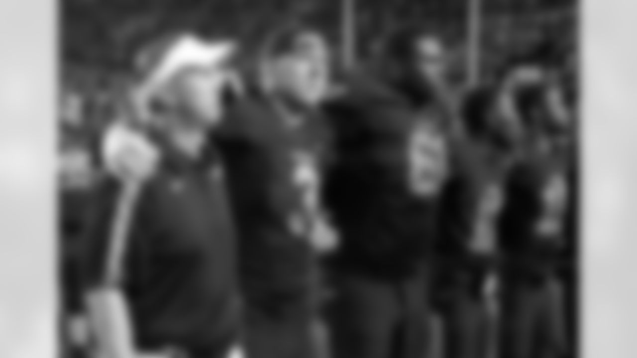 quarter of an NCAA college football game in Stillwater, Okla., Thursday, Sept. 8, 2011. (AP Photo/Sue Ogrocki)