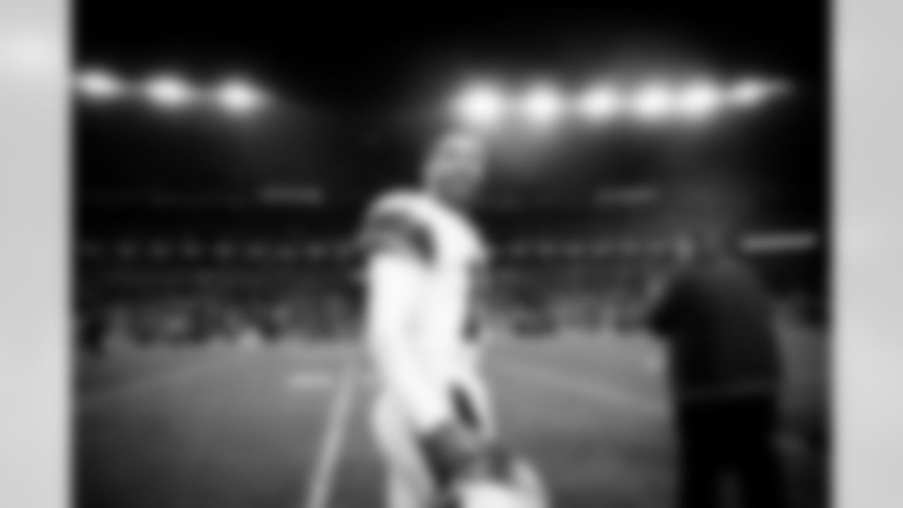 Quarterback Joe Flacco (15)