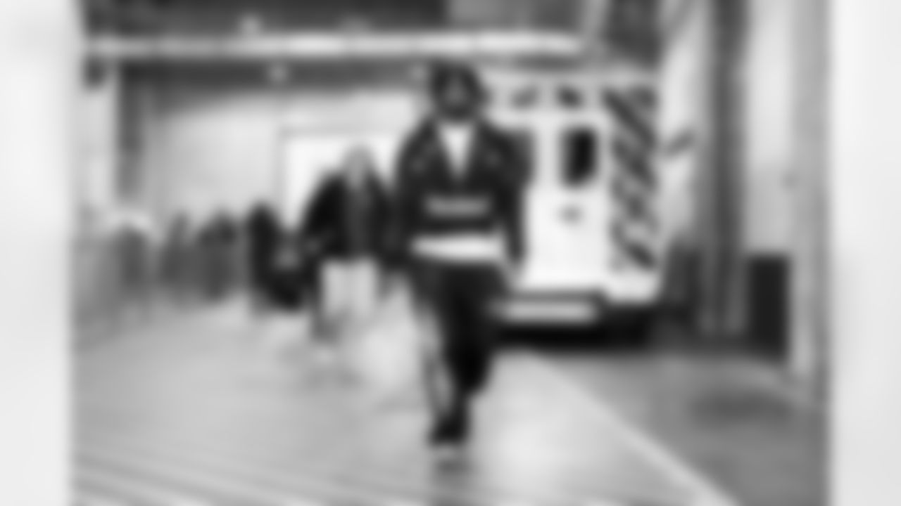 Tight end Harold Fannin Jr. (44) before a NFL football game between the Cleveland Browns and Cincinnati Bengals on January 4, 2026 at Paycor Stadium.