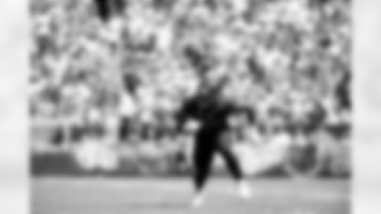 Defensive end Myles Garrett (95) during a NFL football game between the Green Bay Packers and Cleveland Browns on September 21, 2025 at Huntington Bank Stadium. The Browns won 13-10.