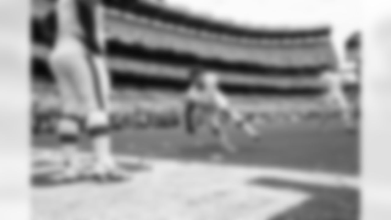 Defensive tackle Mason Graham (94) before a preseason NFL football game between the Los Angeles Rams and Cleveland Browns on August 23, 2025 at Huntington Bank Field.