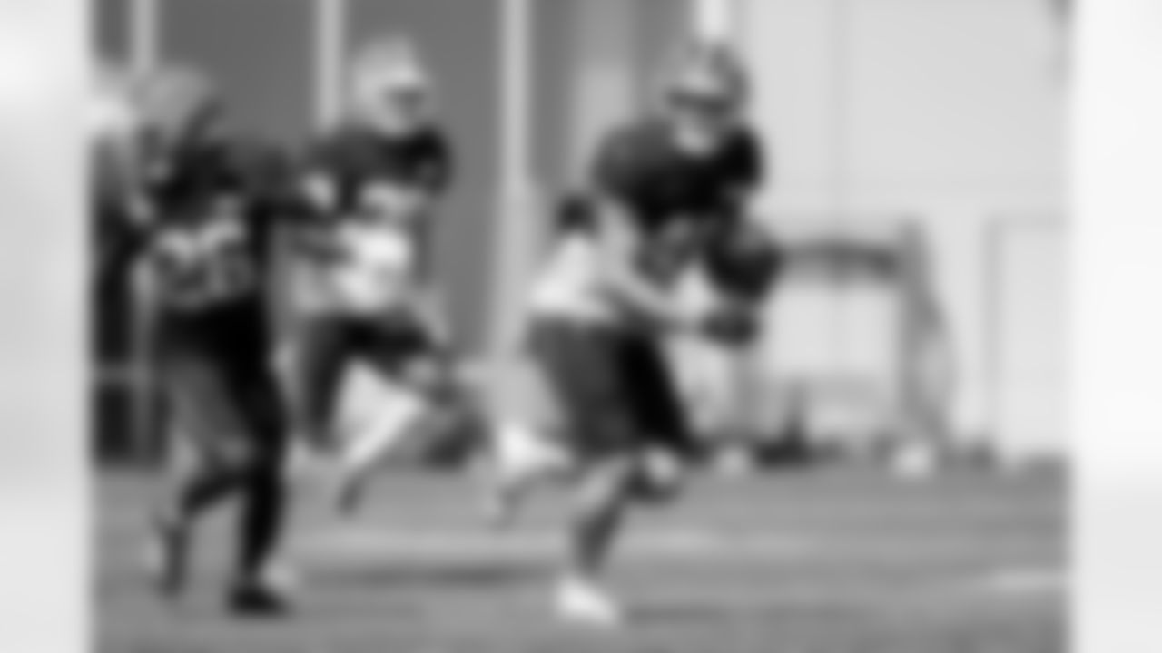 Linebacker Carson Schwesinger (49) during Day 19 of Training Camp at CrossCountry Mortgage Campus on August 27, 2025.