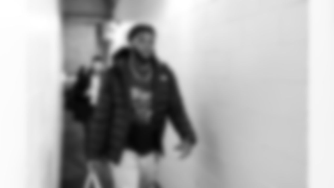 Running back Raheim Sanders (35) before a NFL football game between the Cleveland Browns and Chicago Bears on December 14, 2025 at Soldier Field.