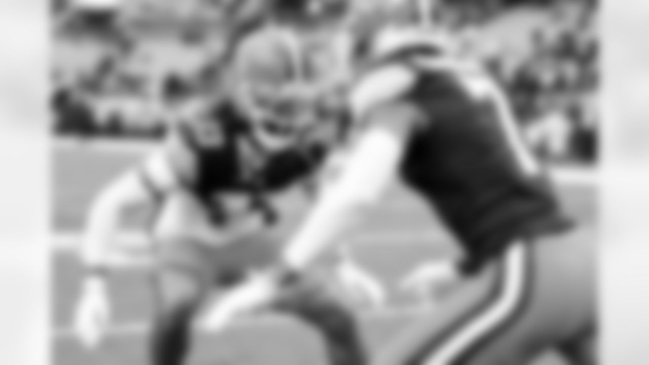 Safety Ronnie Hickman Jr. (33) before a NFL football game between the Baltimore Ravens and Cleveland Browns on November 16, 2025 at Huntington Bank Field.