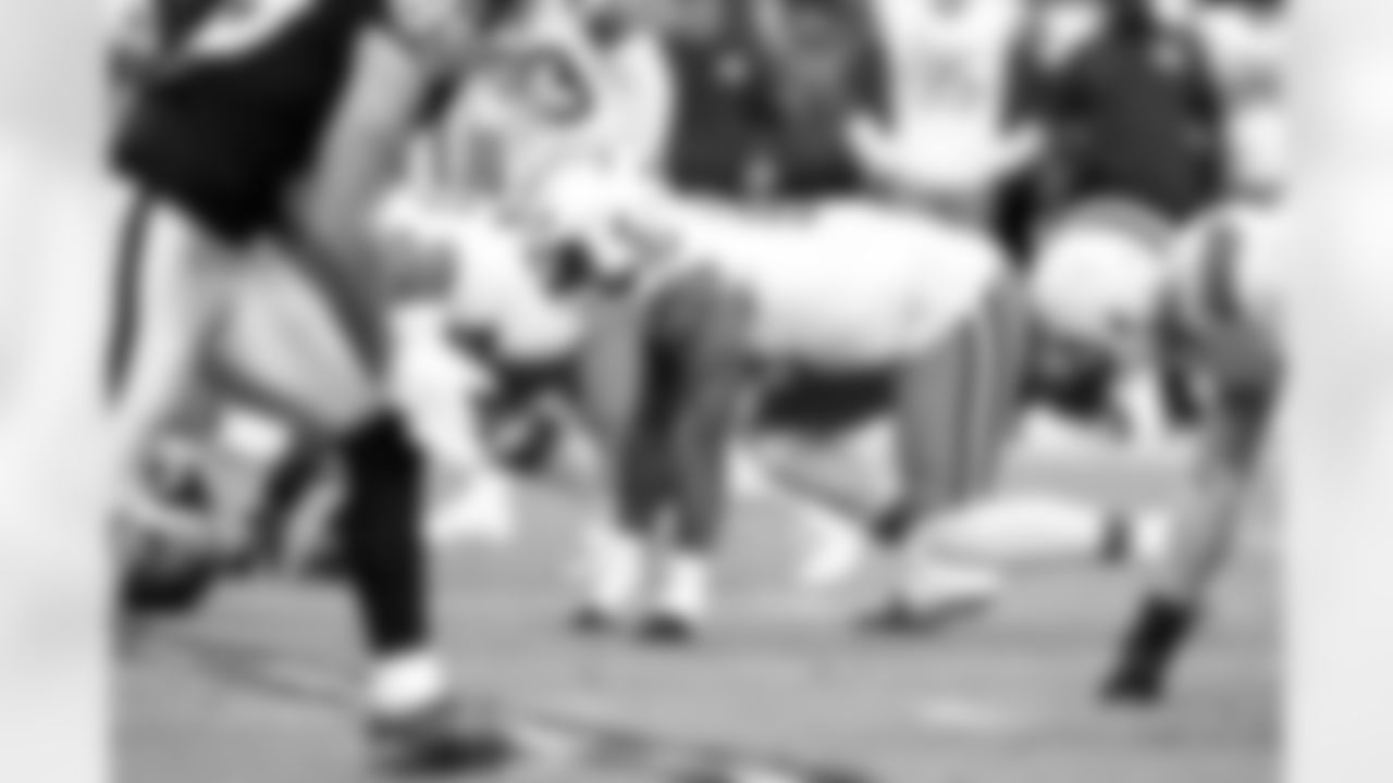 Defensive tackle Mike Hall Jr. (51) during a NFL football game between the Cleveland Browns and Las Vegas Raiders on November 23, 2025 at Allegiant Stadium.