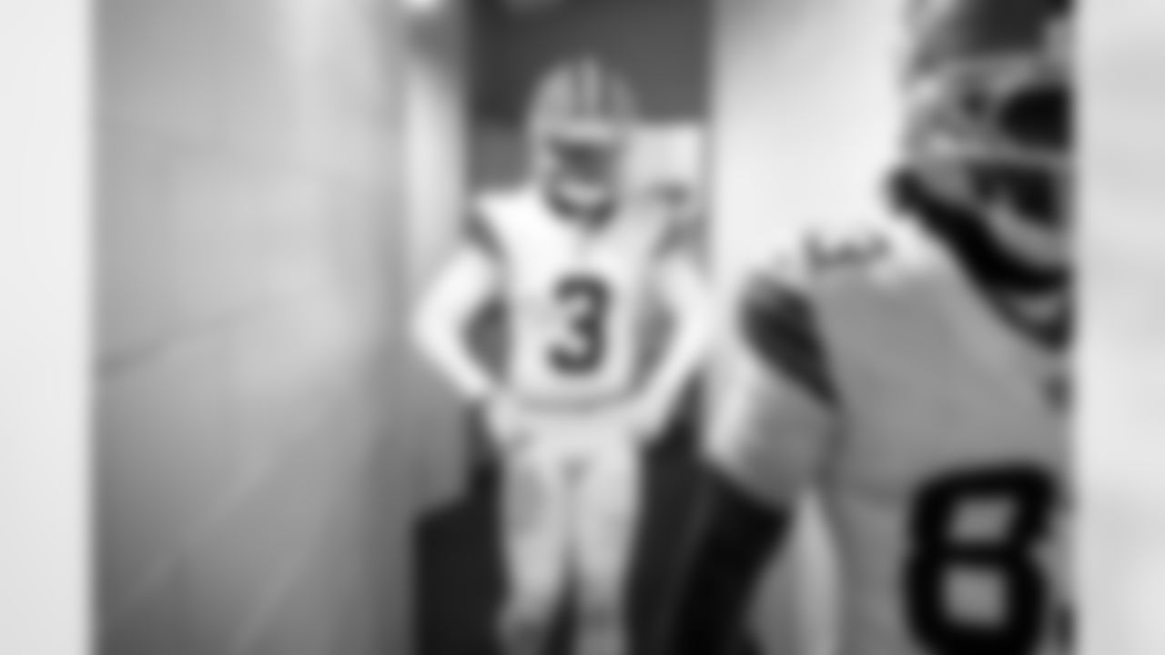 Wide receiver Jerry Jeudy (3) before a NFL football game between the Cleveland Browns and Chicago Bears on December 14, 2025 at Soldier Field.