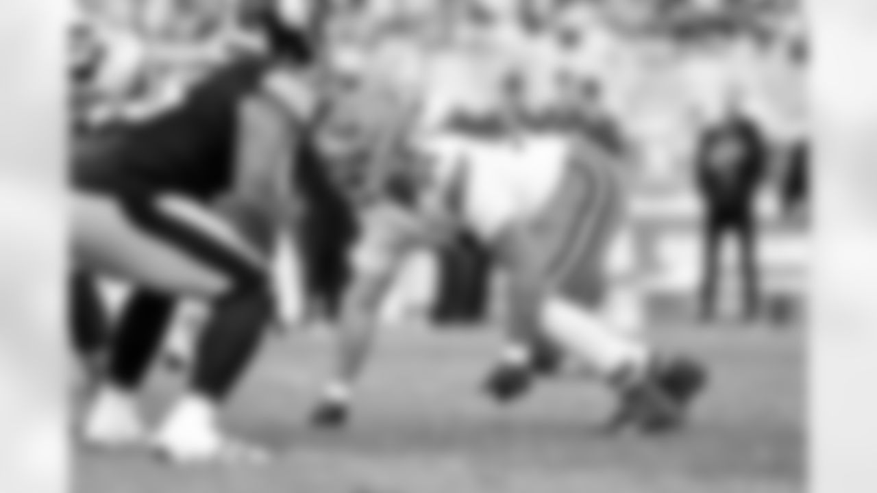 Defensive tackle Mason Graham (94) during a NFL football game between the Cleveland Browns and Pittsburgh Steelers on October 12, 2025 at Acrisure Stadium.