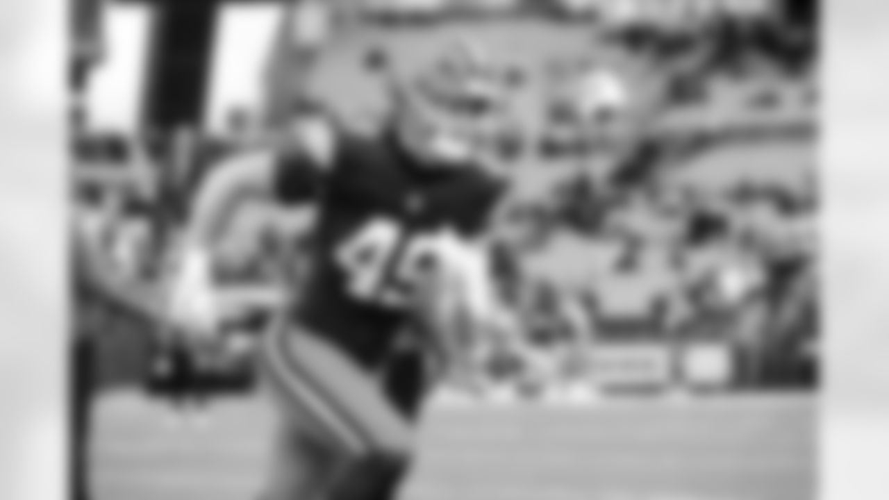 Linebacker Carson Schwesinger (49) before a NFL football game between the Baltimore Ravens and Cleveland Browns on November 16, 2025 at Huntington Bank Field.