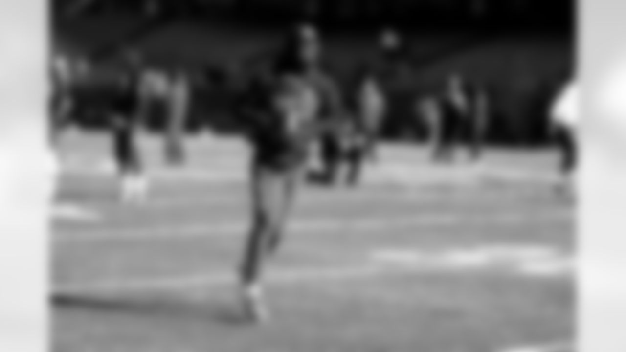 Wide receiver Jerry Jeudy (3) before a NFL football game between the Cleveland Browns and Chicago Bears on December 14, 2025 at Soldier Field.