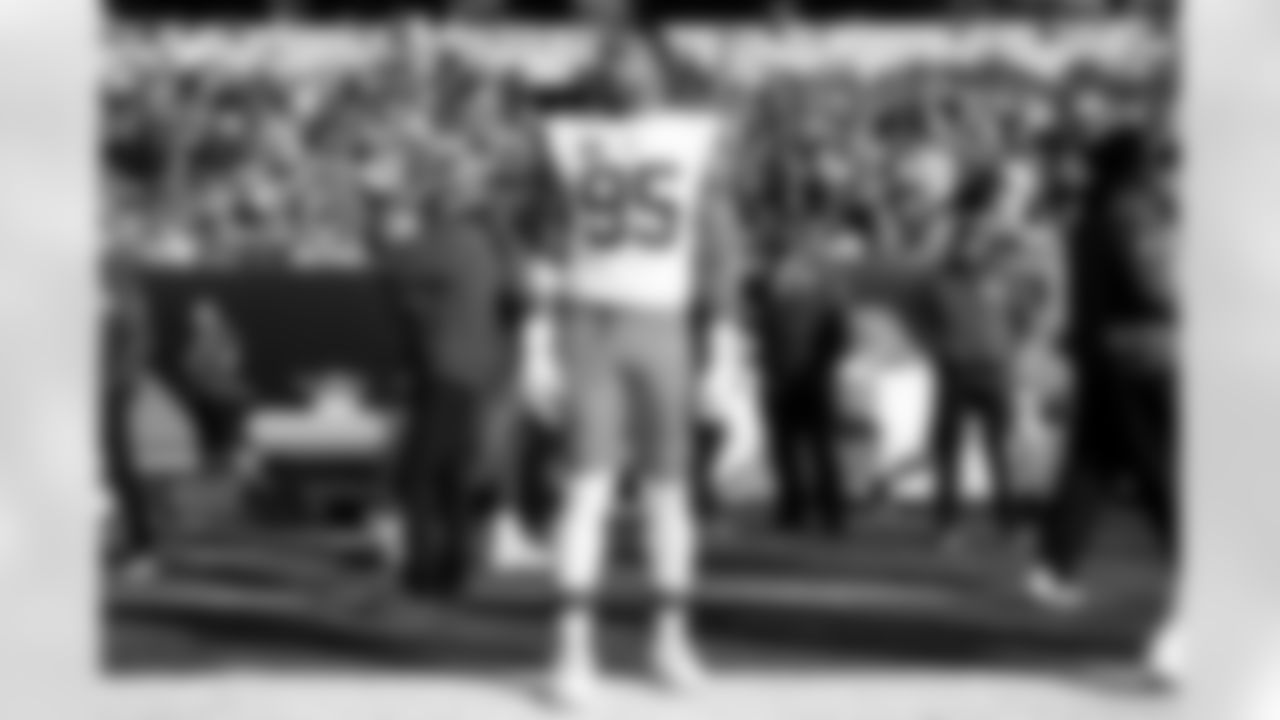 Defensive end Myles Garrett (95) before a NFL football game between the Cleveland Browns and Cincinnati Bengals on January 4, 2026 at Paycor Stadium. The Browns won 20-18.