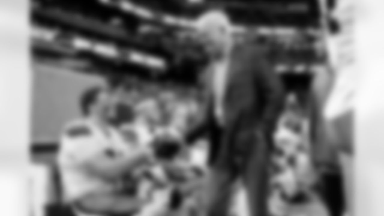 Defensive tackle Mason Graham (94) and Jimmy Haslam during a NFL football game between the Cleveland Browns and Las Vegas Raiders on November 23, 2025 at Allegiant Stadium. The Browns won 24-10.