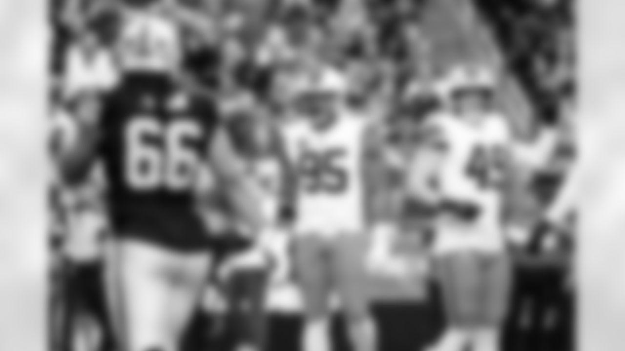 Defensive end Myles Garrett (95) and Linebacker Carson Schwesinger (49)during a NFL football game between the Cleveland Browns and Las Vegas Raiders on November 23, 2025 at Allegiant Stadium.