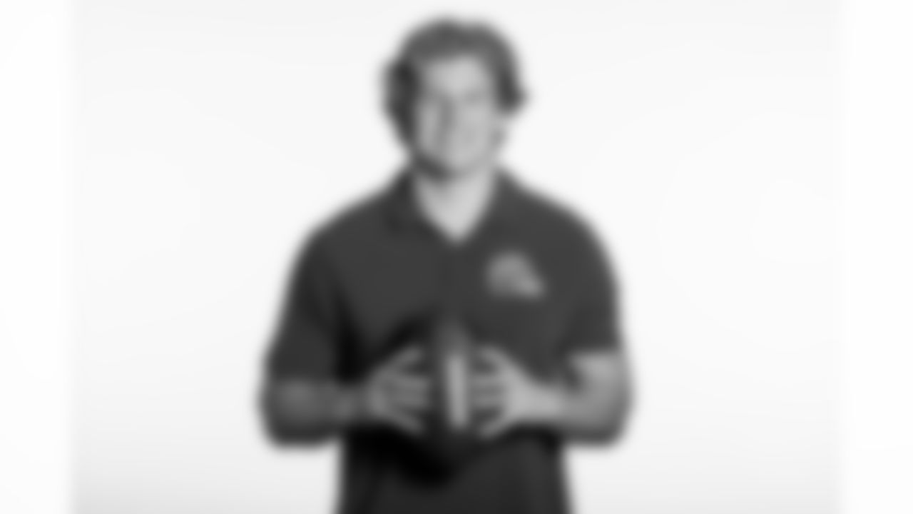 Browns second round pick Carson Schwesinger poses for a photo at CrossCountry Mortgage Campus during day three of the 2025 NFL Draft on April 26, 2025.