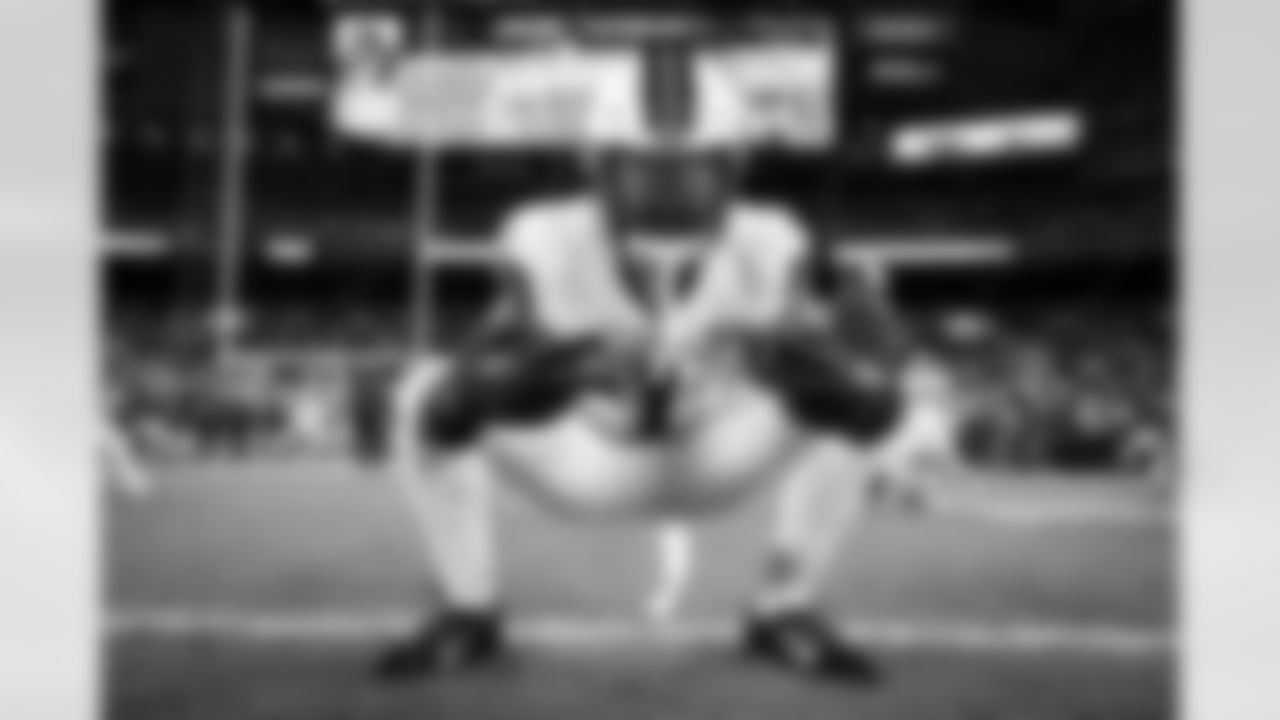 Safety Juan Thornhill (1) before a NFL football game between the New York Jets and Cleveland Browns on Thursday Night Football on December 28, 2023 at Cleveland Browns Stadium.