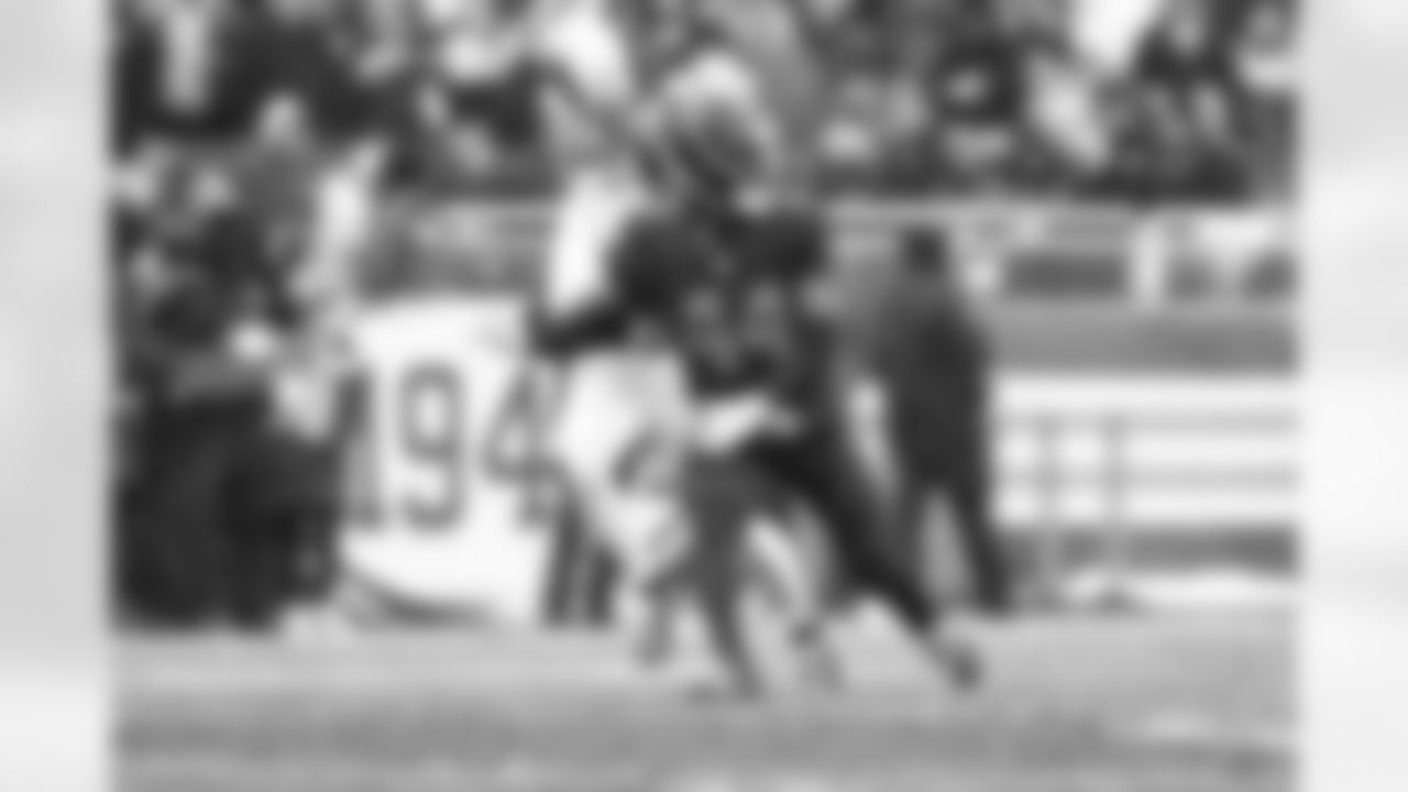 Tight end Harold Fannin Jr. (44) during a NFL football game between the Tennessee Titans and Cleveland Browns on December 7, 2025 at Huntington Bank Field.