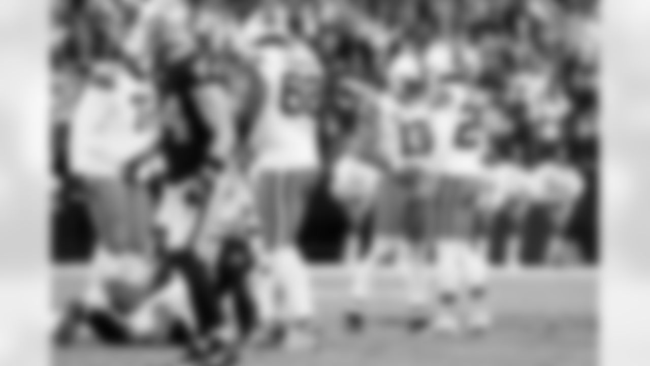 Punter Corey Bojorquez (13) and Kicker Andre Szmyt (25) during a NFL football game between the Cleveland Browns and Las Vegas Raiders on November 23, 2025 at Allegiant Stadium. The Browns won 24-10.