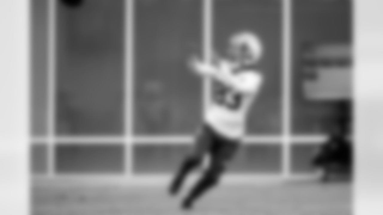 Wide receiver Jaelen Gill (83) during practice at CrossCountry Mortgage Campus on December 11, 2024.
