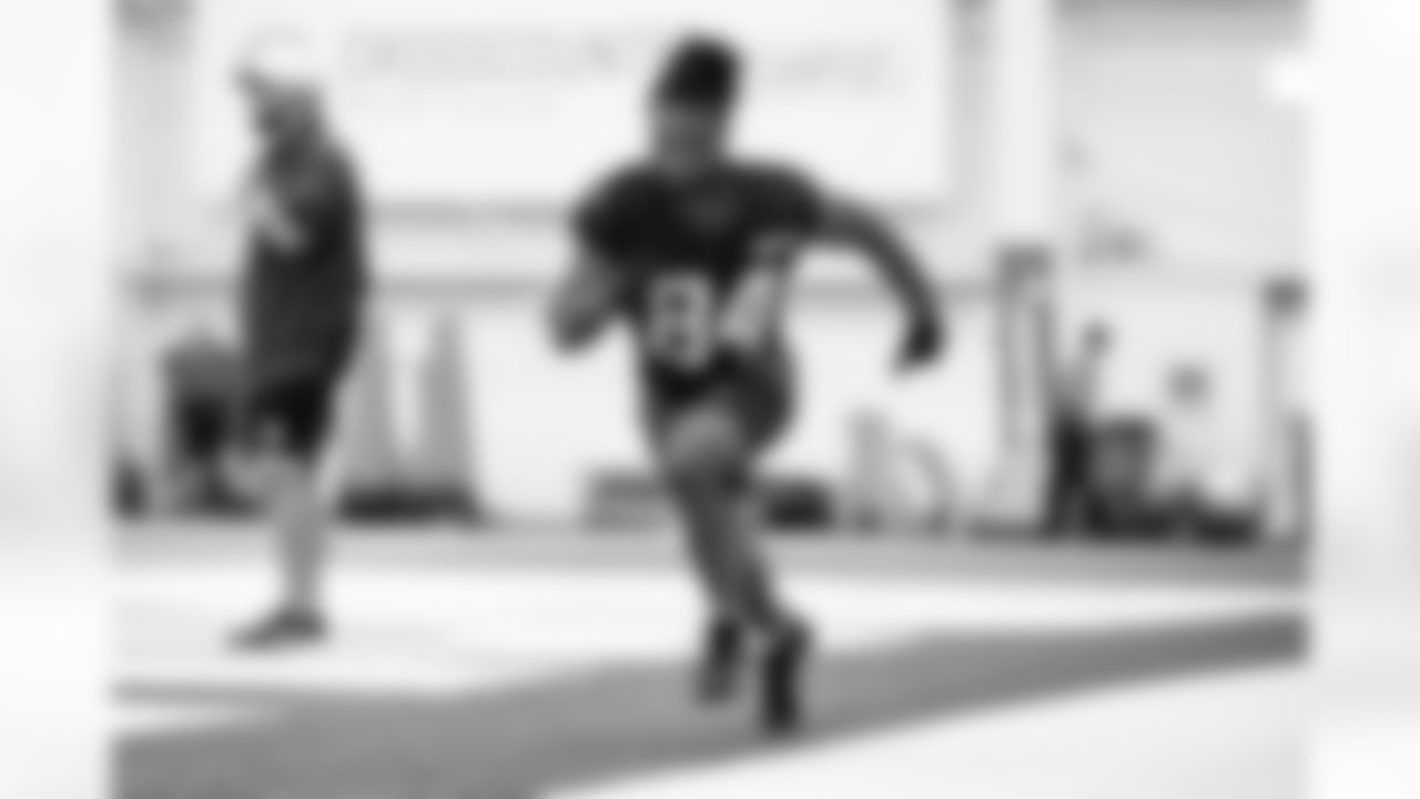 Wide receiver Gage Larvadain (84)