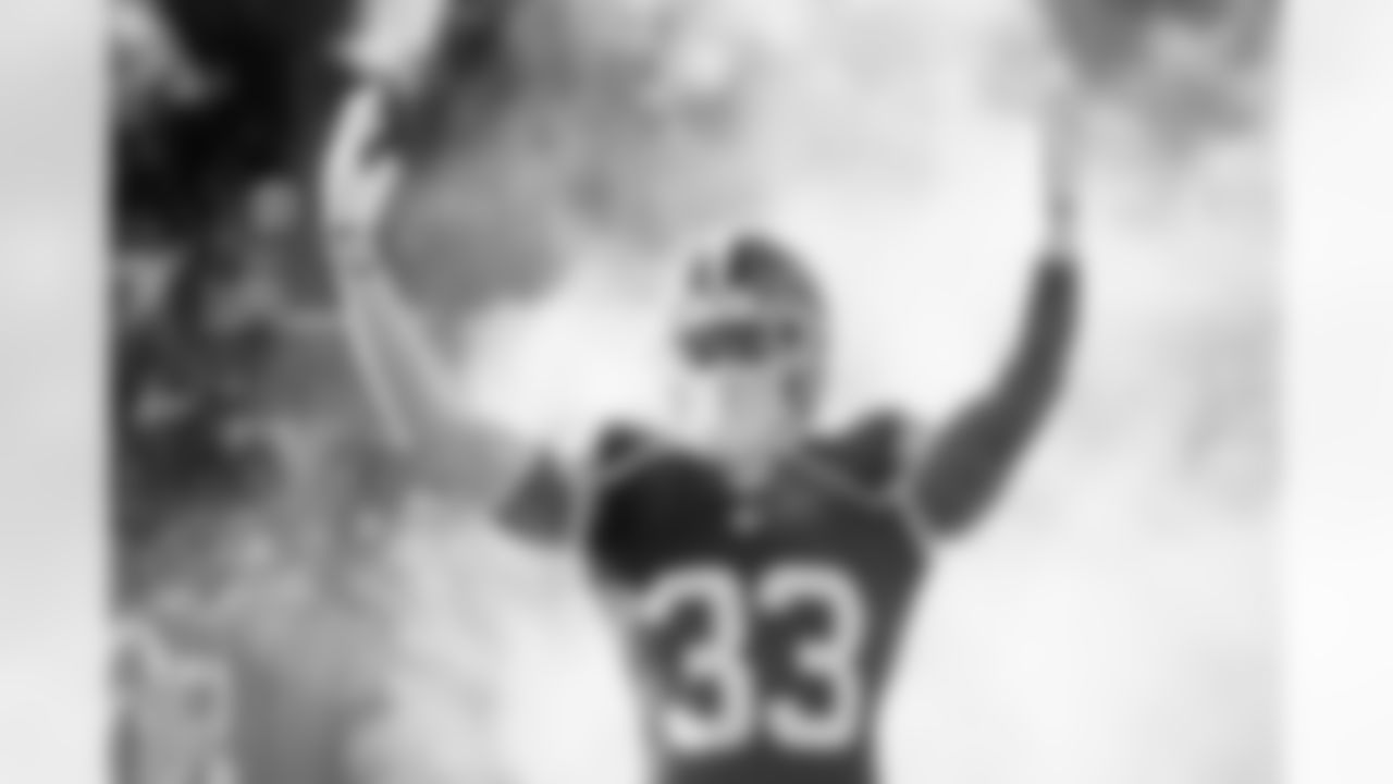 Safety Ronnie Hickman Jr. (33)